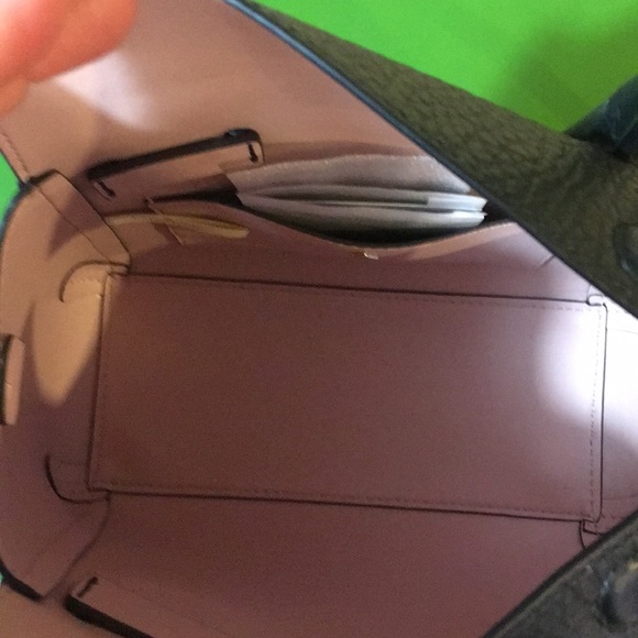 Kate Spade Purse - Picture 5 of 7